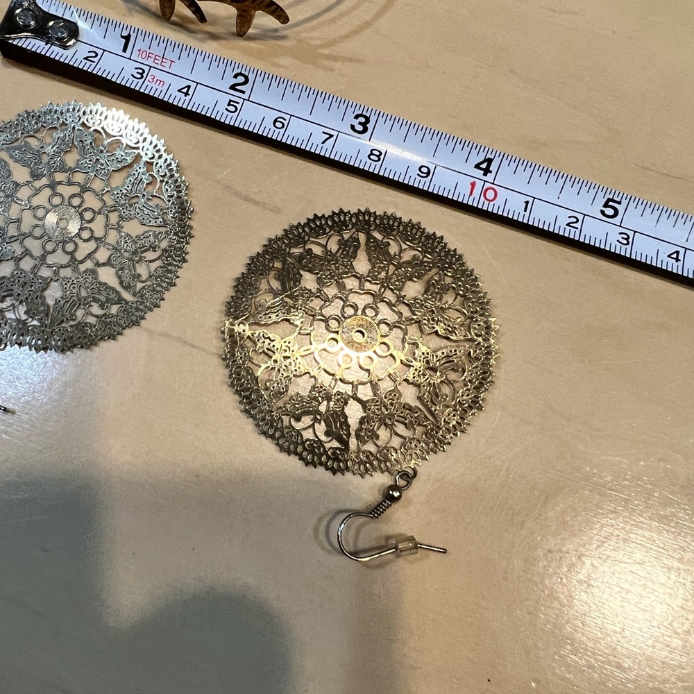 2 sets ear rings - Picture 2 of 3